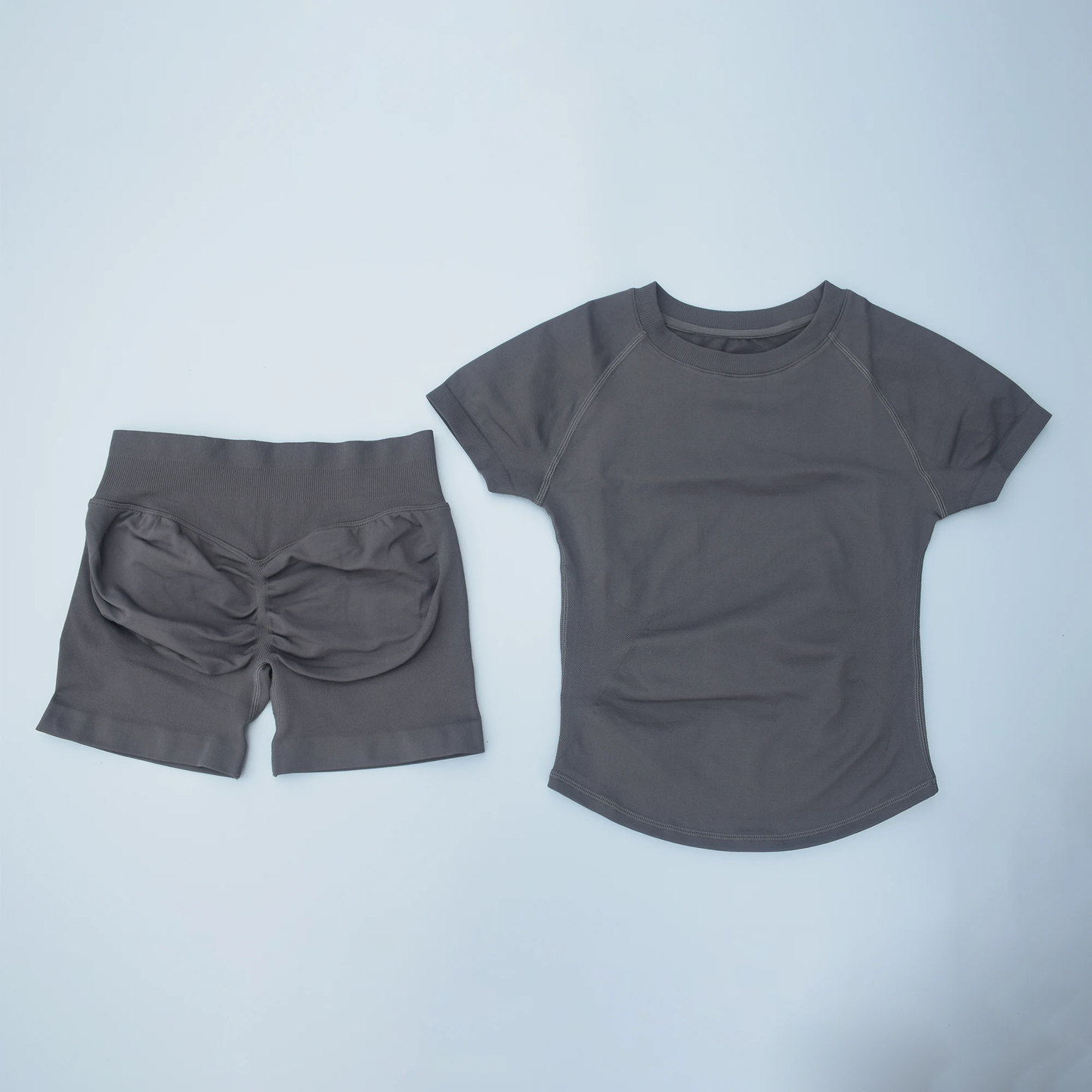 Seamless 2-Piece Women's Sports Gym Set - Short Sleeve Yoga & Running Leggings Suit