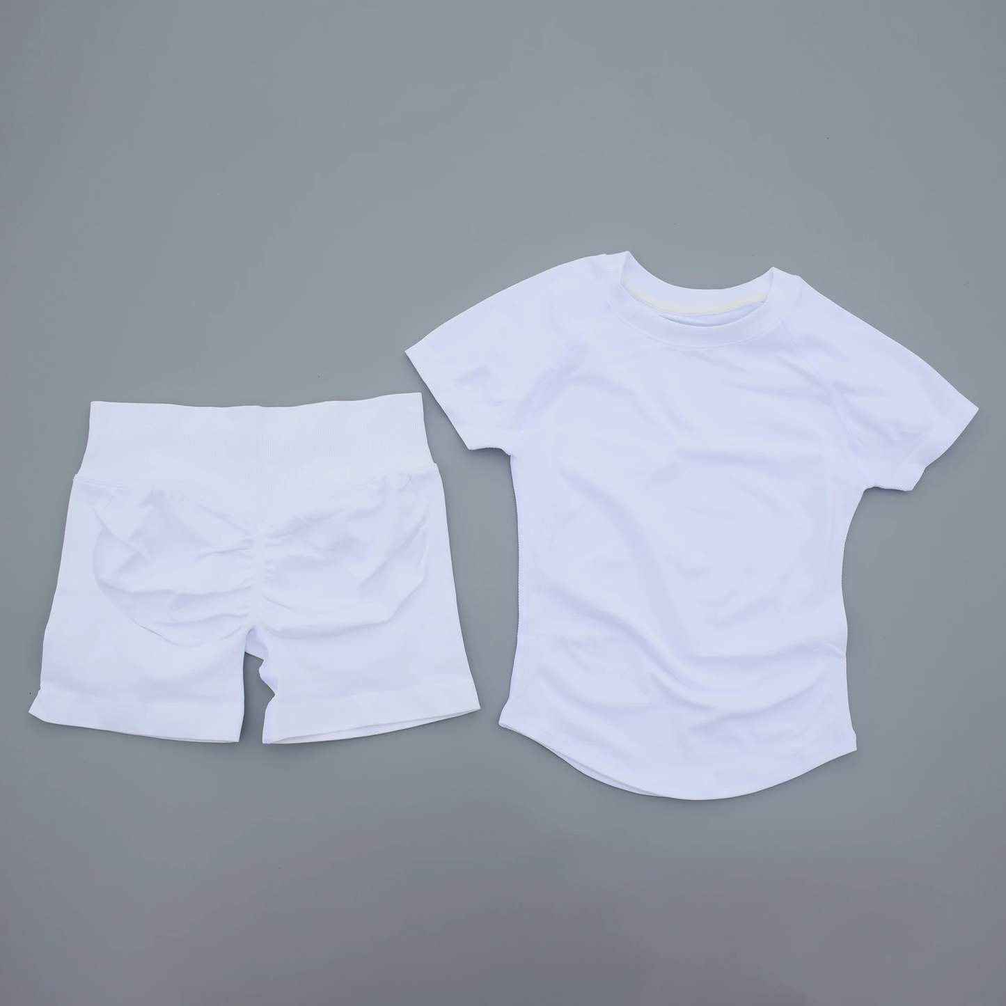 Seamless 2-Piece Women's Sports Gym Set - Short Sleeve Yoga & Running Leggings Suit